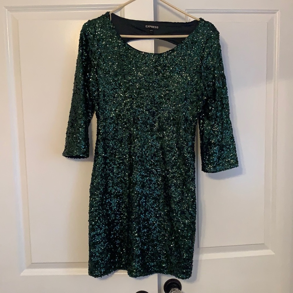 Séquence mini dress.